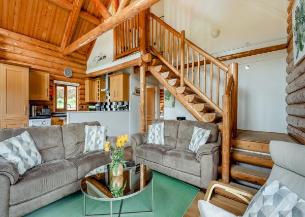 Open plan living at it's finest (Winnipeg lodge)